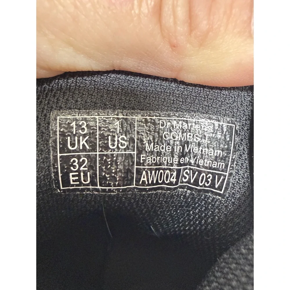 Dr. Martens Air Cushion Zipper Leather Combat Boots Size 1 Black Combs‎ J AW004
